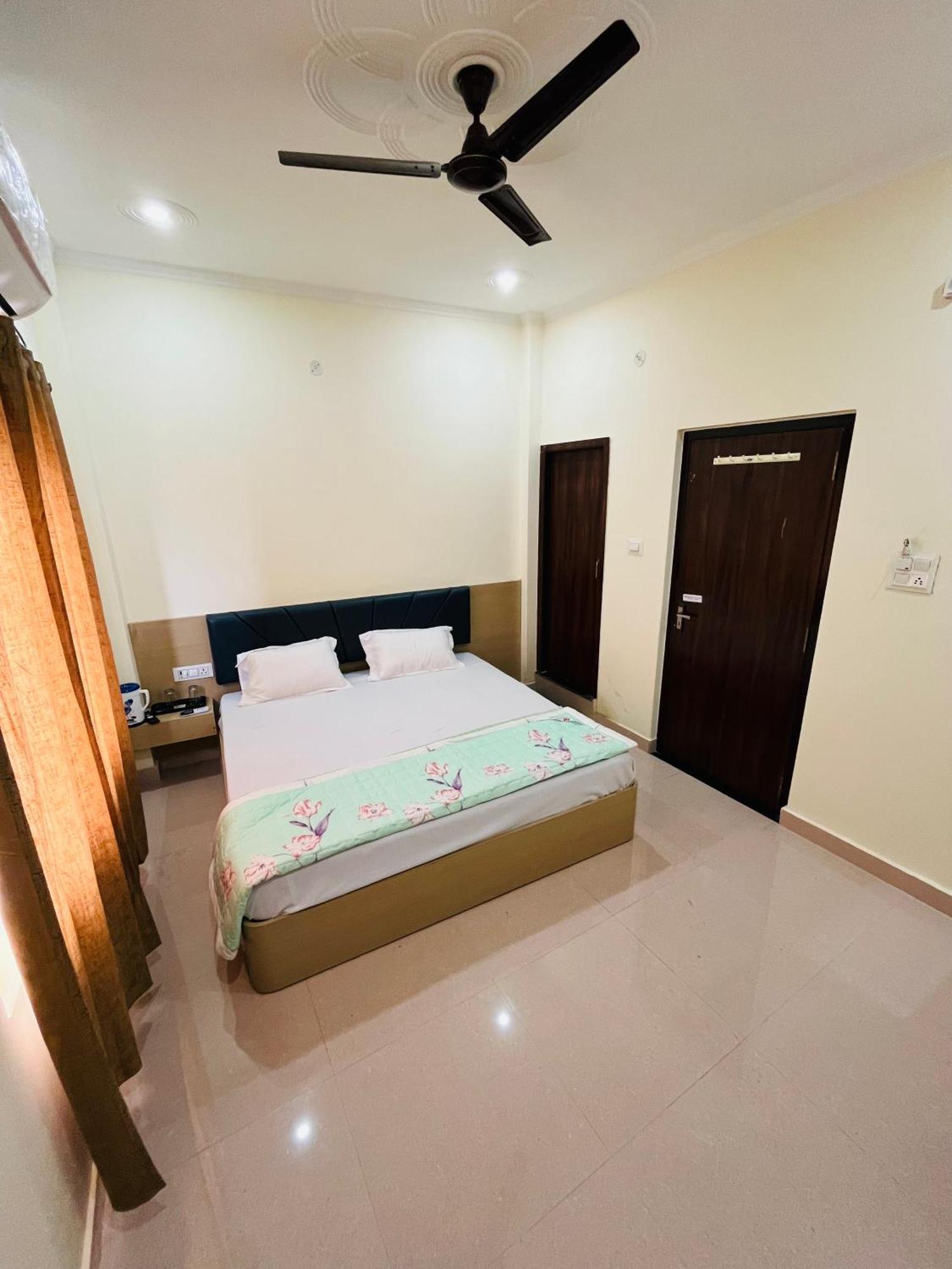 River View Paying Guest House Varanasi Exterior photo