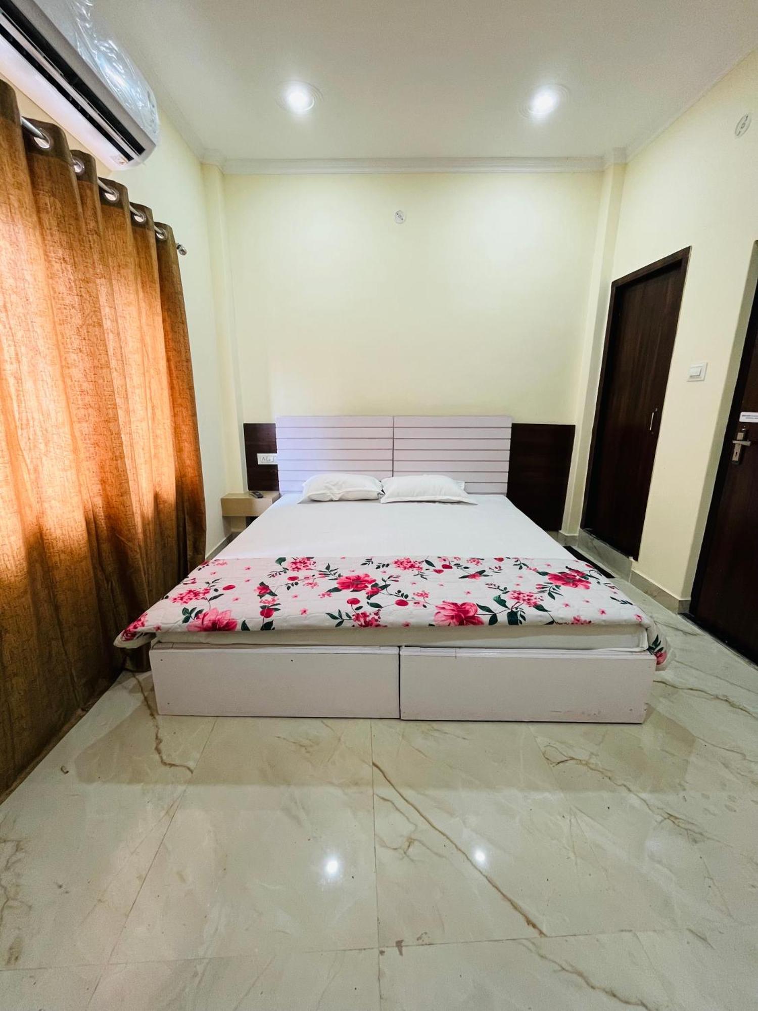 River View Paying Guest House Varanasi Exterior photo